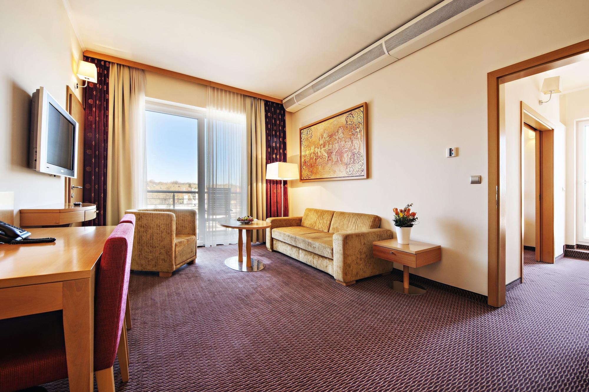 Grand Hotel Primus - Terme Ptuj - Sava Hotels & Resorts エクステリア 写真
