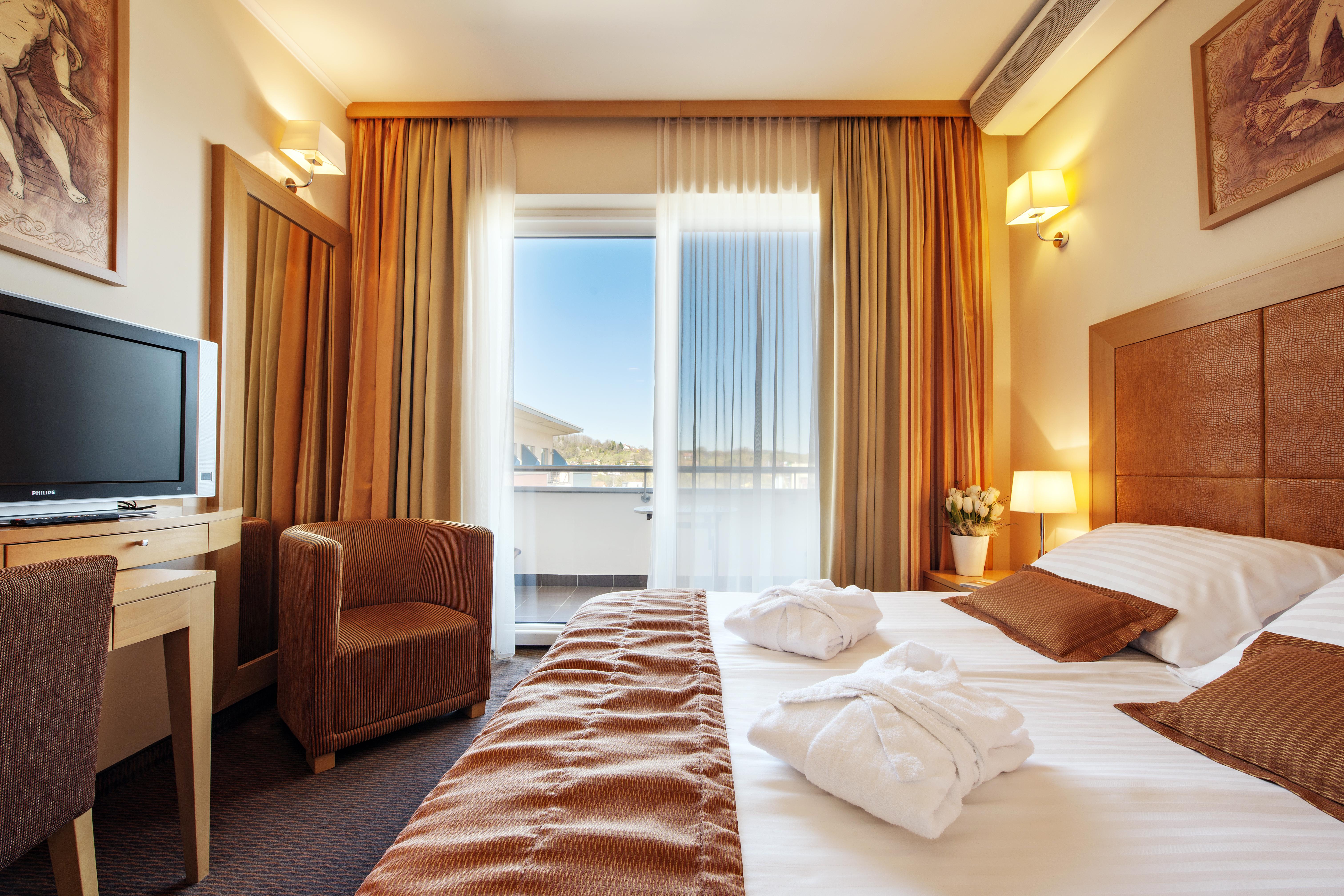 Grand Hotel Primus - Terme Ptuj - Sava Hotels & Resorts エクステリア 写真