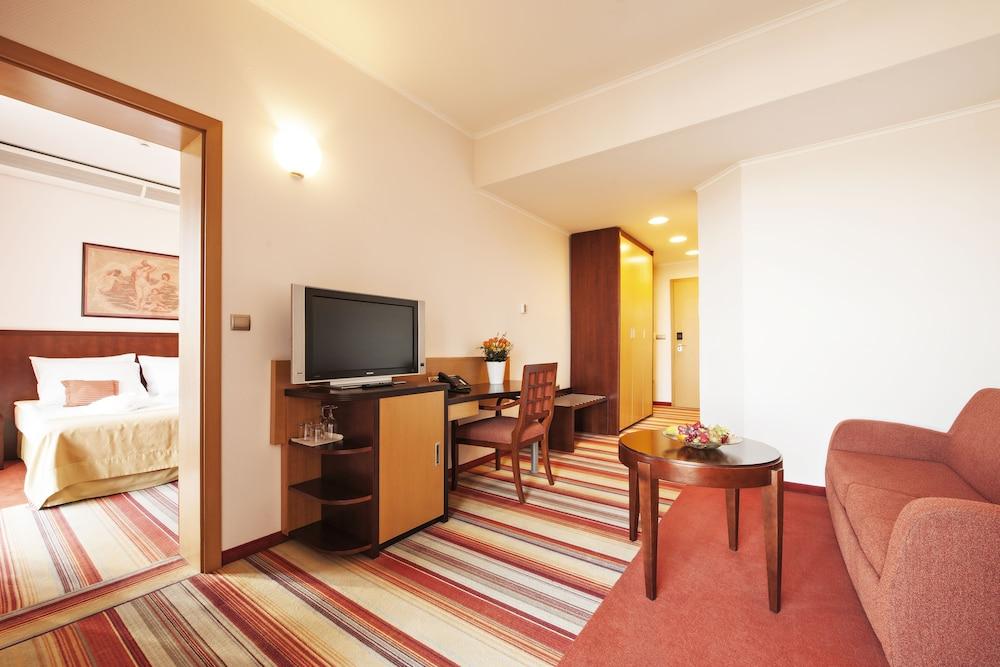 Grand Hotel Primus - Terme Ptuj - Sava Hotels & Resorts エクステリア 写真